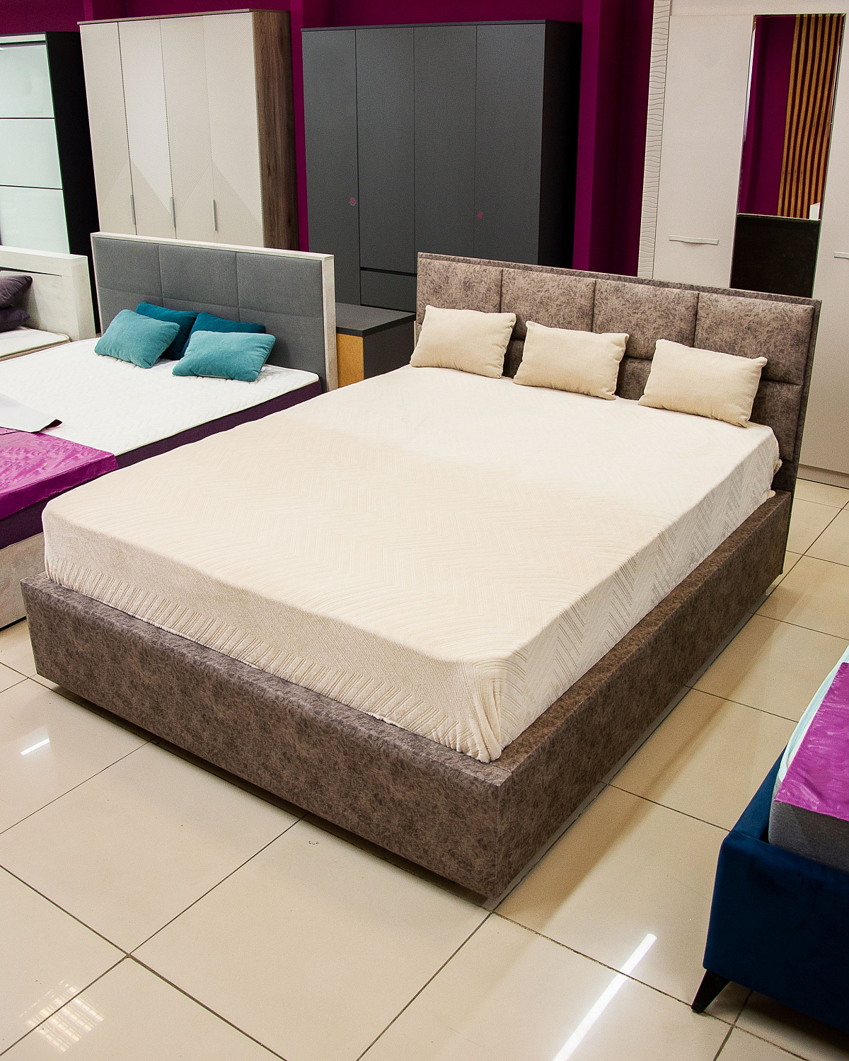 Кровать двуспальная Линда КР 16 NEW 1,6 м, настил ЛДСП